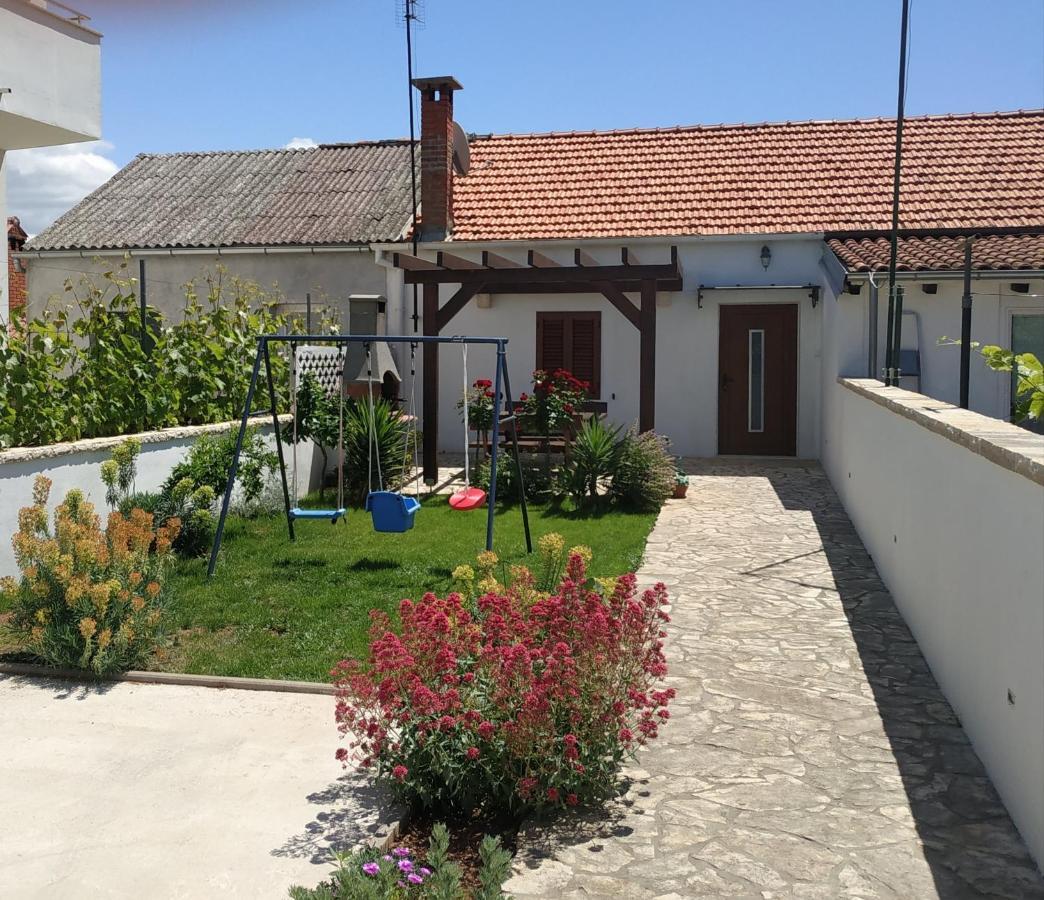 Holiday Home Arbanase Zadar Bagian luar foto